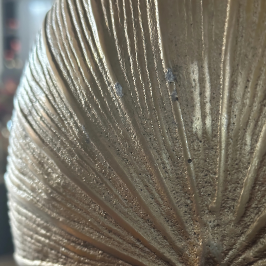 Vaas embossed goud 30x30x5 cm