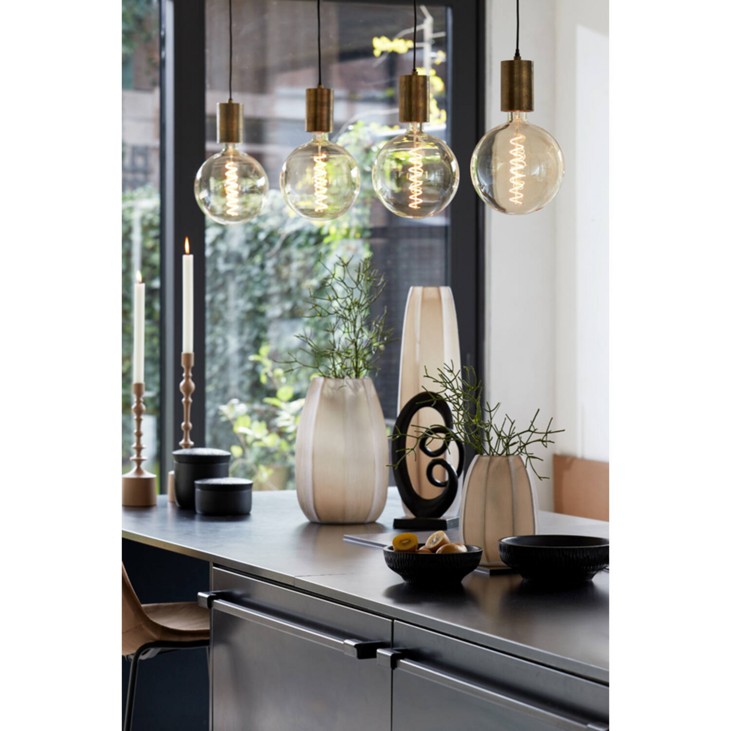 Vaas Ø17x60 cm BRADLEY glas licht bruin (XL)