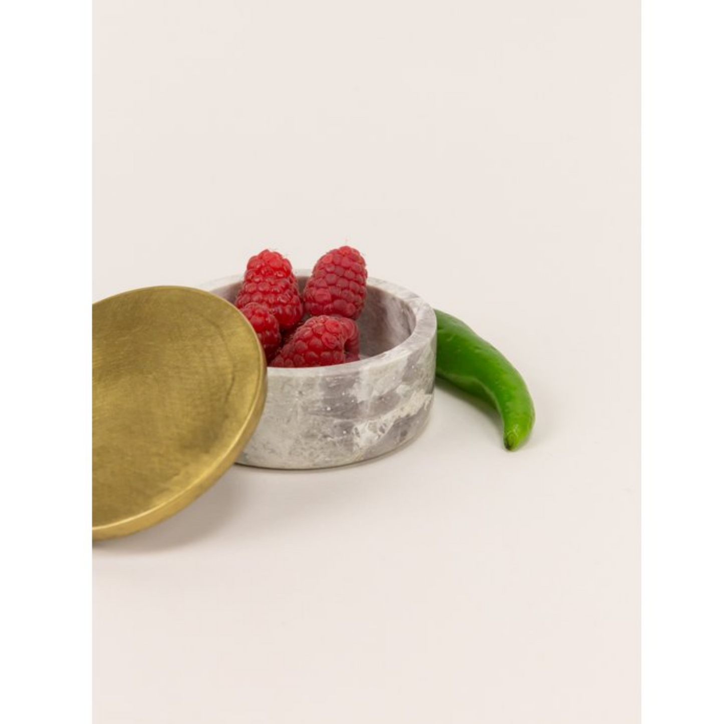 Opbergbox Celeste met messing deksel 8x8x3 cm