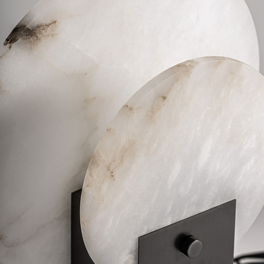 Tafellamp Olbo 30x42x50 cm – Sculpturale designlamp van alabaster