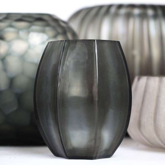 Guaxs | KOONAM vaas 16x12x8,7 cm smokegrey (S)