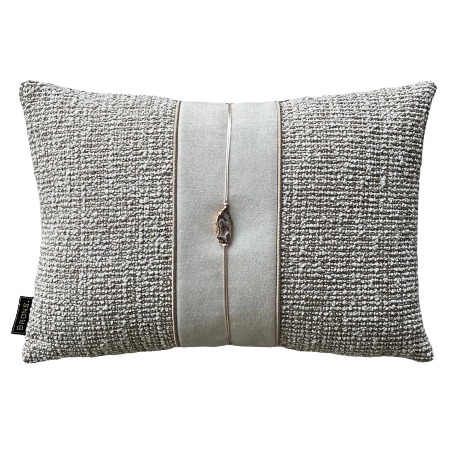 Mika Stone sierkussen Brons Interieur 45x30 cm op moderne bank