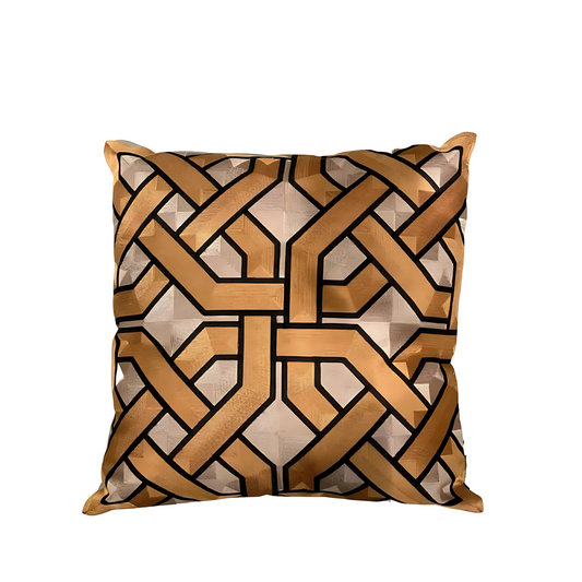 Sierkussen Colmore, amber met beige/taupe geometrisch design, 50x50 cm
