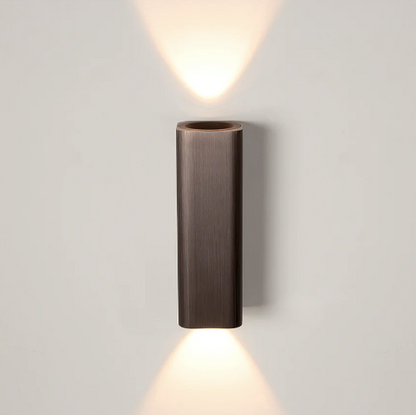 Wandlamp Aureo 20x6,5x6,5 cm – Luxe wandverlichting in geborsteld brons