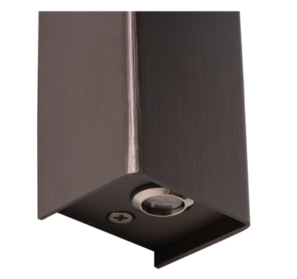 Wandlamp Solano 16x8x5,5 cm – Verstelbare wandlamp in geborsteld brons met luxe design