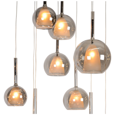 Liva hanglamp 10-lichts met rookglas bollen en moderne plafondplaat – Maison Collection.