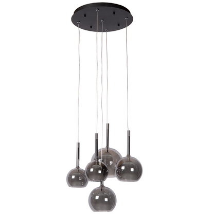 Liva hanglamp 5-lichts met rookglazen bollen en witte plafondplaat – modern en stijlvol.