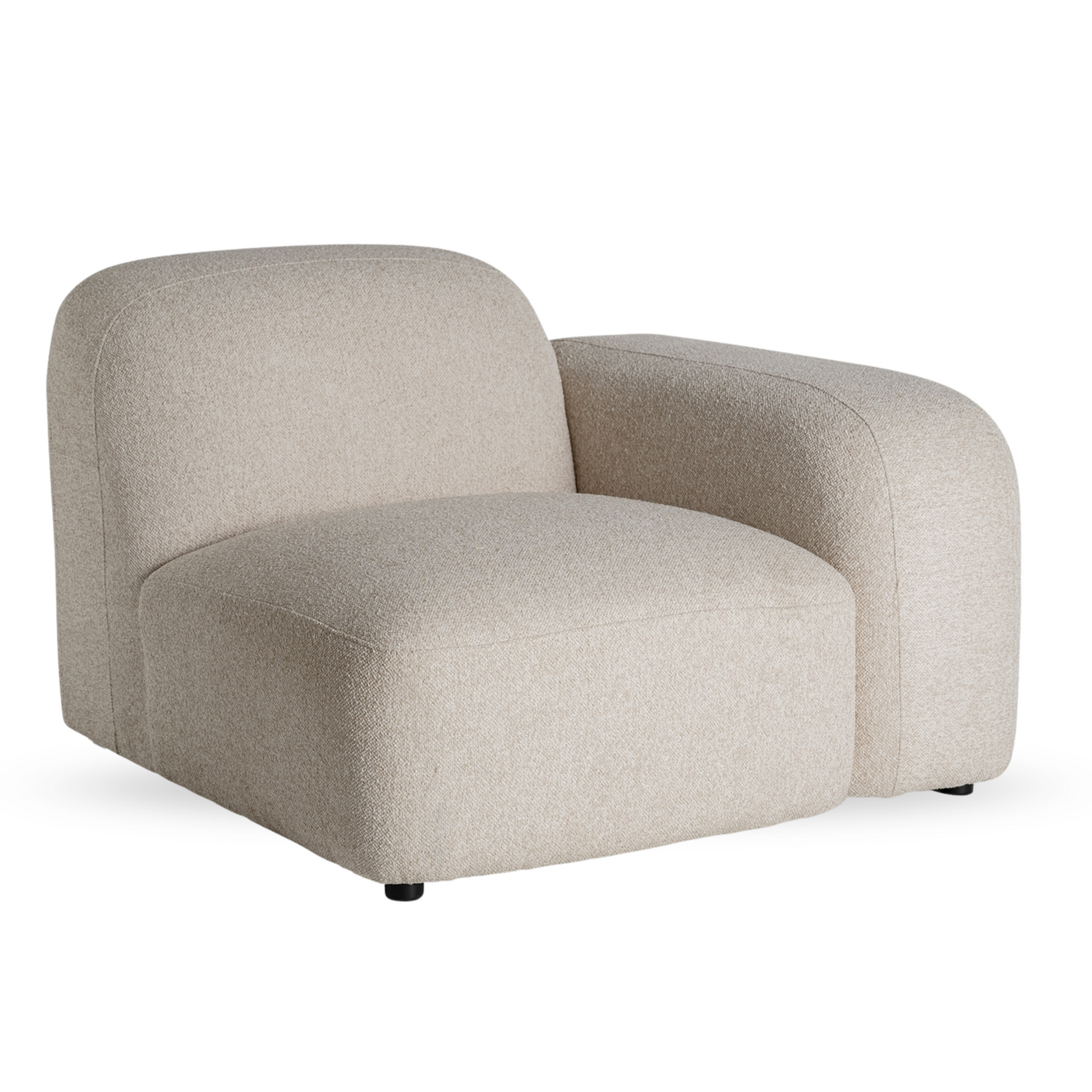 Hoekmodule van de Sora modulaire bank in crèmekleurige bekleding met houten onderstel – Japandi stijl, modulaire design van Maison Collection.